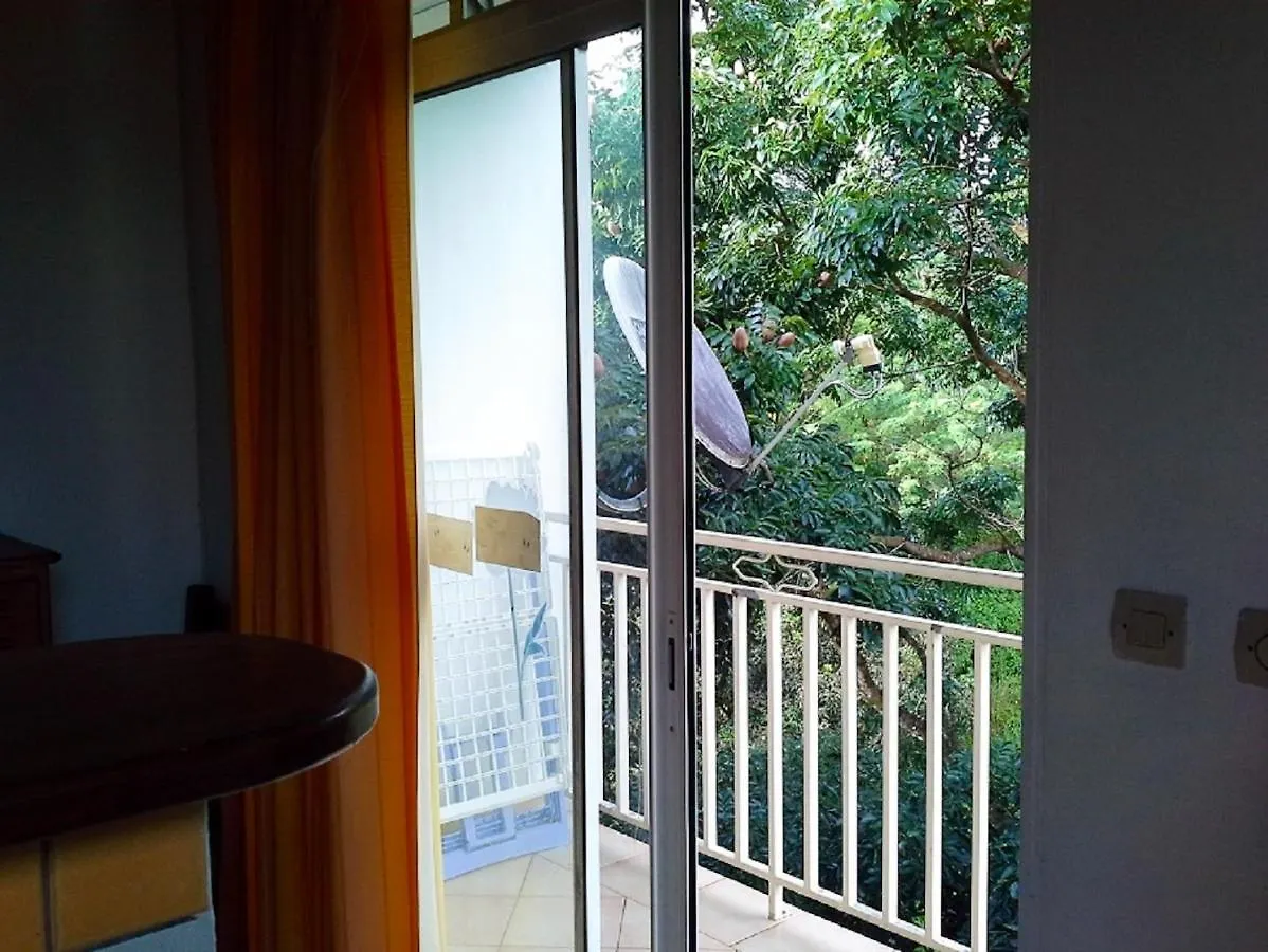Appartement Accueillant Au Robert Avec Balcon Et Jardin Le Robert Lejlighed